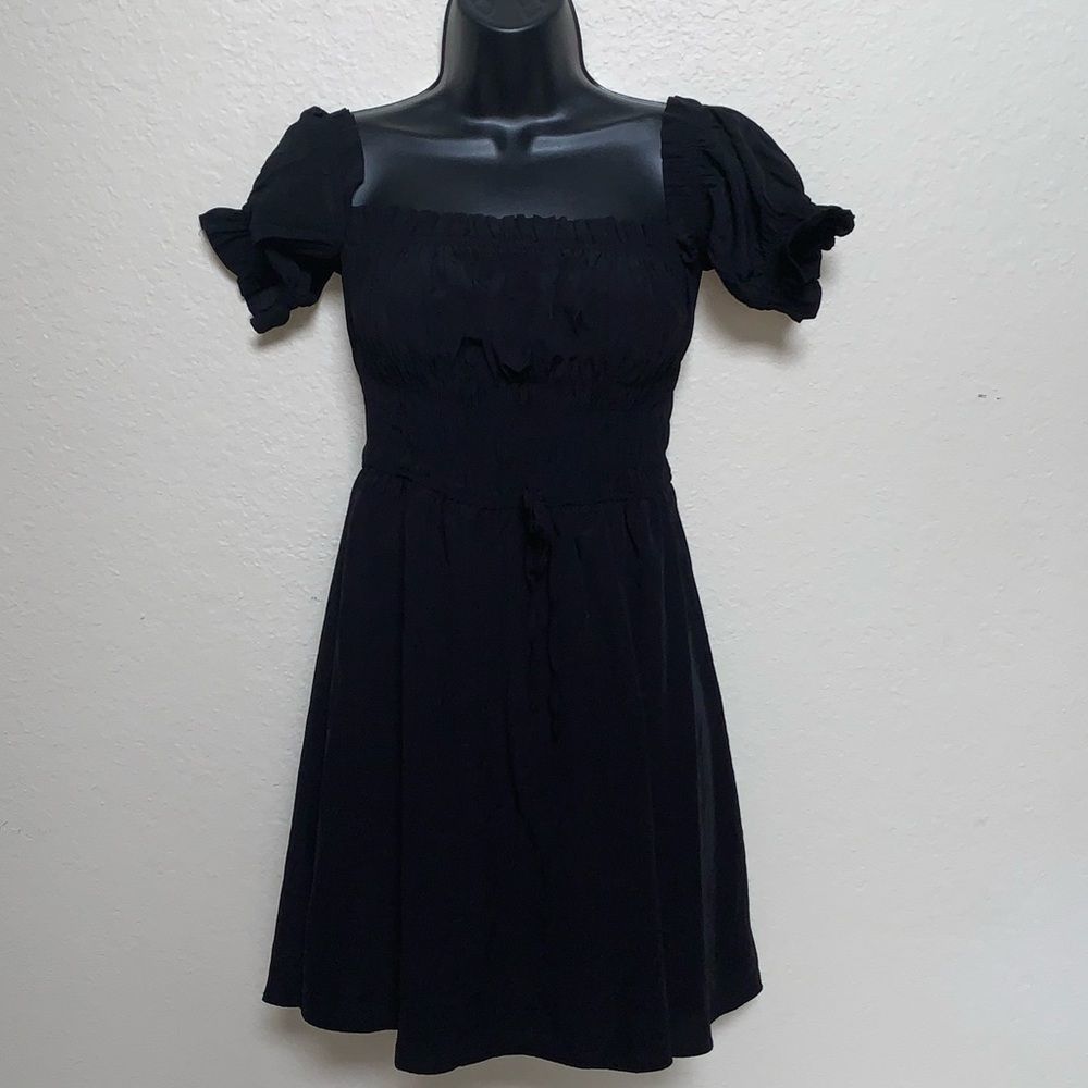 Forever 21 Black Shirred Bust Puff Sleeve Mini Dress Small